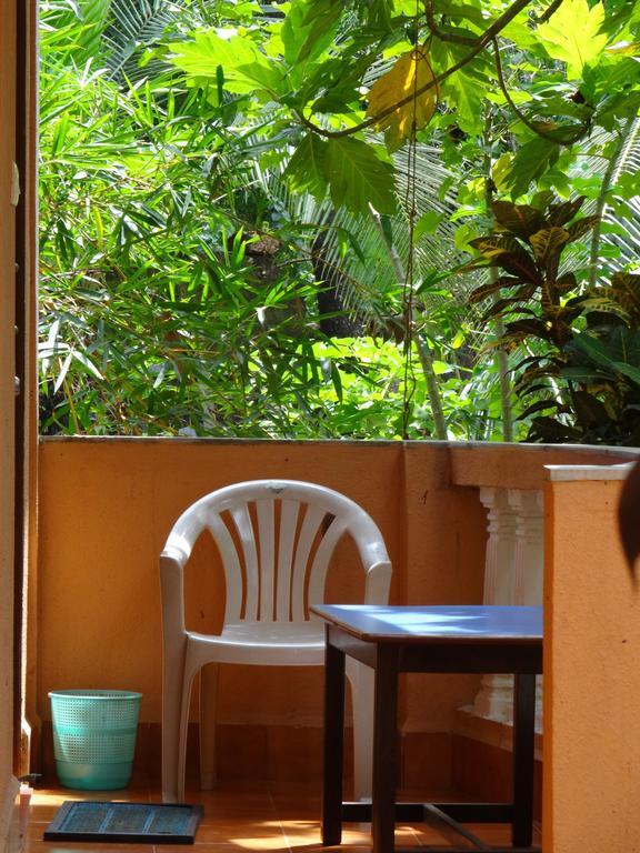 Pinto Guest House Candolim Phòng bức ảnh