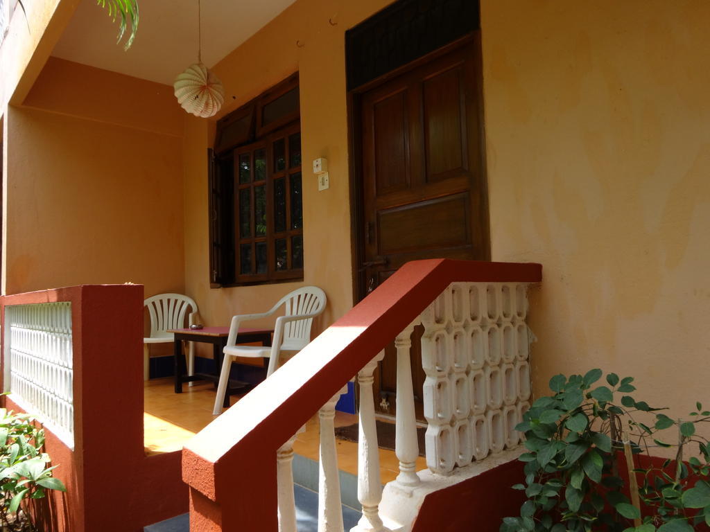 Pinto Guest House Candolim Phòng bức ảnh