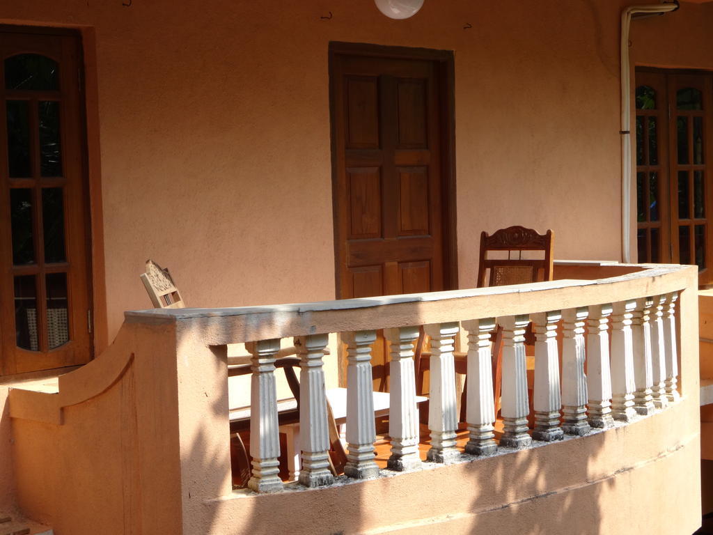 Pinto Guest House Candolim Phòng bức ảnh