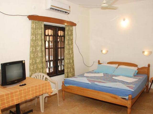 Pinto Guest House Candolim Phòng bức ảnh